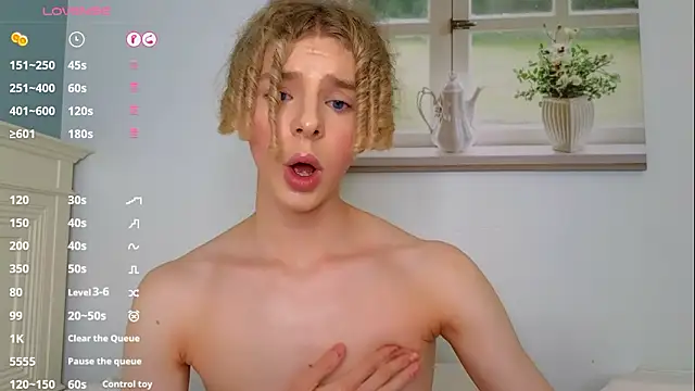 Kudi_Minnt live sex cam