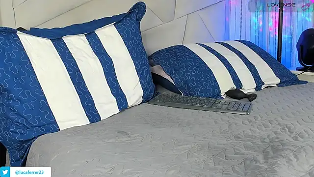 Luca_ferrer_'s cam snapshot