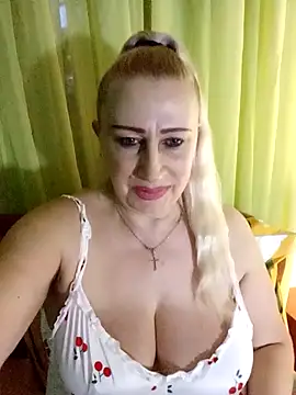 Esenia505's cam snapshot