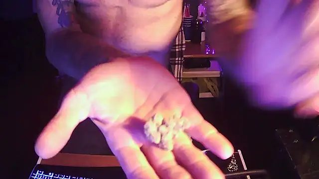 KingCole2390 live sex cam