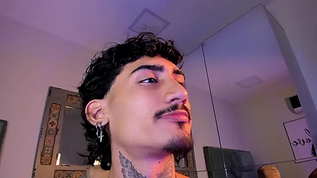 Mr_Strike live sex cam