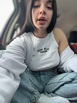 JulliaVegas's cam snapshot