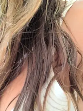 Bella-Grace's cam snapshot