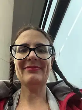 NataKitten live sex cam