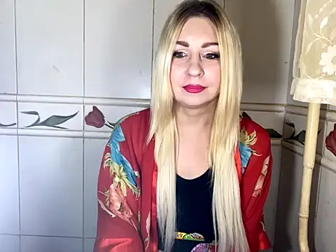 BettyAquaX's cam snapshot