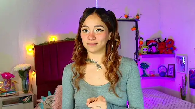 alisson_zafiro_'s cam snapshot