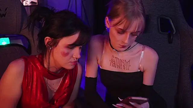 MonicaFarmer's cam snapshot