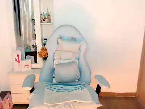 BOREAL_MOON's cam snapshot