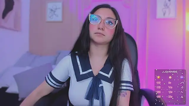 lucy_neil's cam snapshot