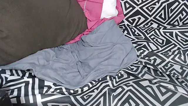 CamilaRoom's cam snapshot