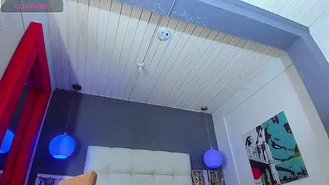 Yiyo10_ live sex cam