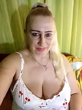 Esenia505 live sex cam