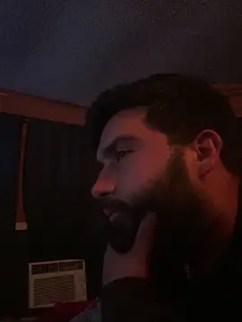 bigdickgio6923 live sex cam