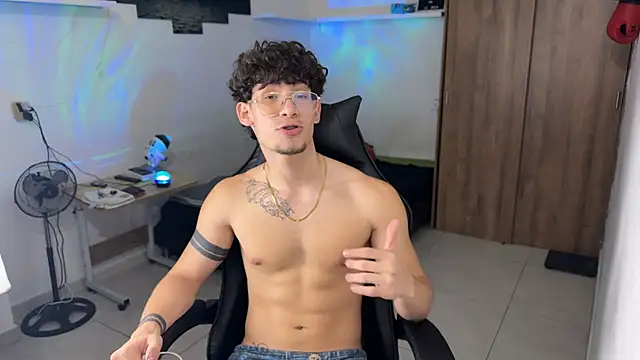 Kisan_Smith live sex cam