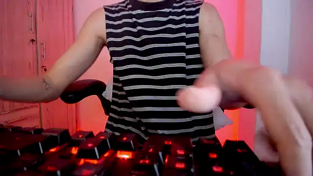 tylernova live sex cam