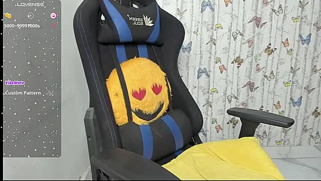 Smiley_Riya live sex cam