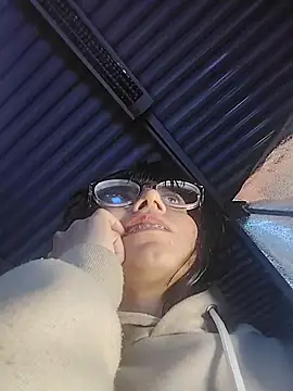 VioletxBloom's cam snapshot