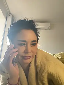 940940_1688's cam snapshot