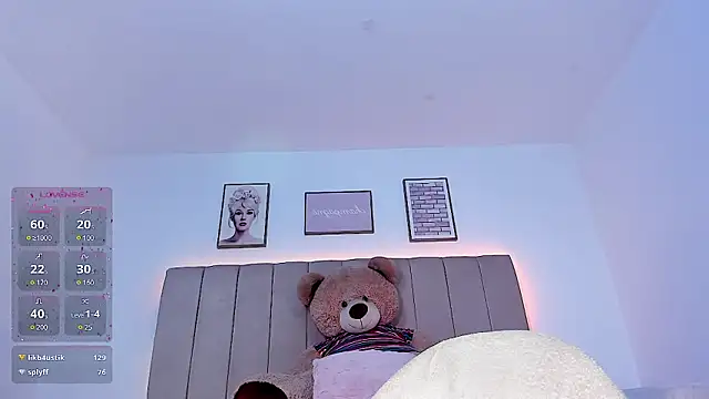 Julie_devani's cam snapshot