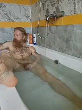 Gingerbeard40 live sex cam