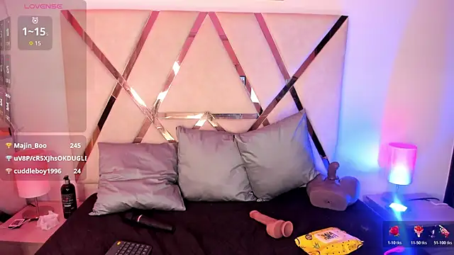 Lucia_velez's cam snapshot