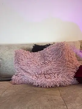 Kyliegolden's cam snapshot