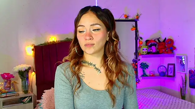 alisson_zafiro_'s cam snapshot