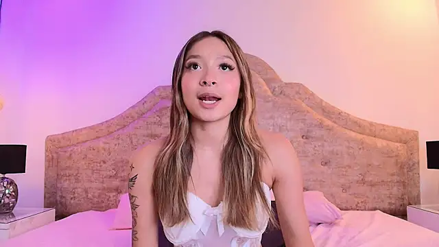 Victoria_Adams14's cam snapshot