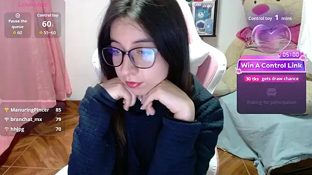 Maggie_Fox3's cam snapshot