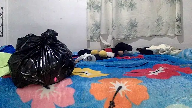 sharonlopez9611's cam snapshot