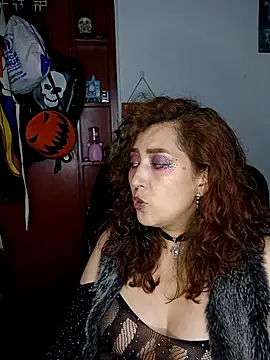 ZayraMoon_12's cam snapshot