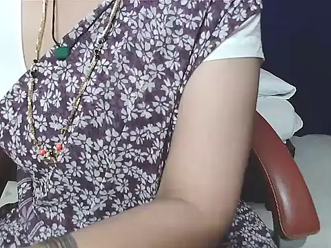 sunitha-3's cam snapshot