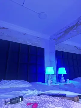 loladupont's cam snapshot