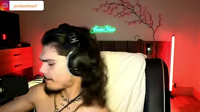 JordanShow live sex cam