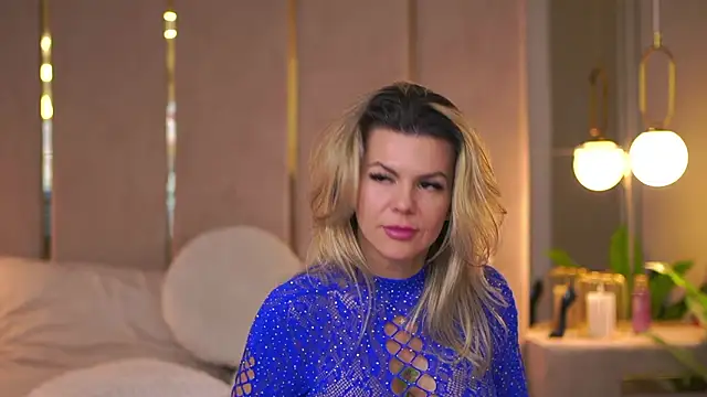 CamilaStarr's cam snapshot