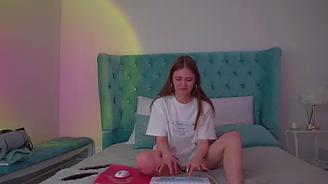 SofiaSarvain live sex cam