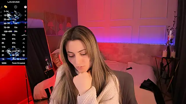 KylieMellow live sex cam