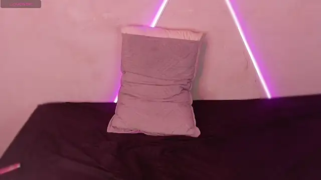 CharlotteAnal live sex cam