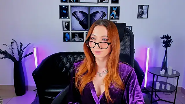 Karen__davis's cam snapshot