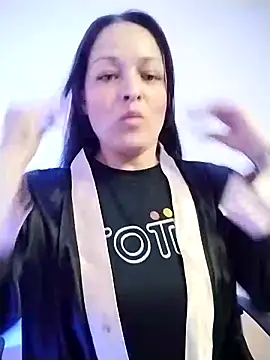 Ivanna_Greey1's cam snapshot