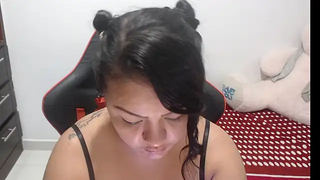 emily_sexxx's cam snapshot