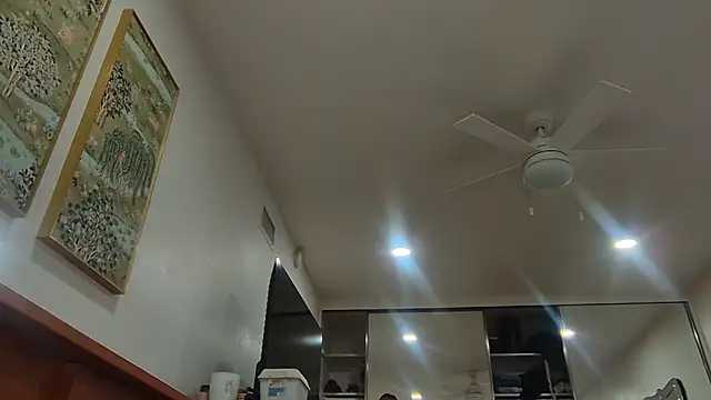 lavender_spits's cam snapshot