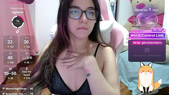 Maggie_Fox3's cam snapshot