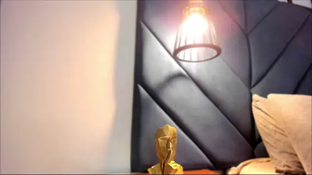 sarita_hills's cam snapshot