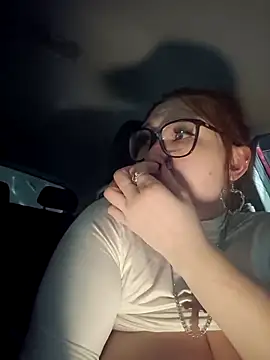 wildyoungNhorny's cam snapshot