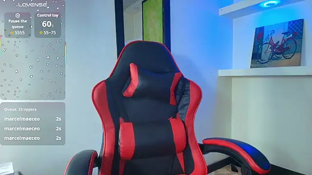 ashley-17's cam snapshot