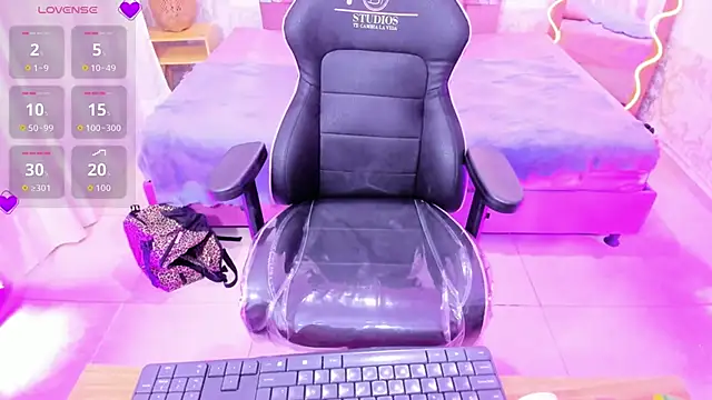 sharlot_tay1's cam snapshot