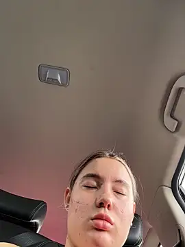 VineraSweet's cam snapshot