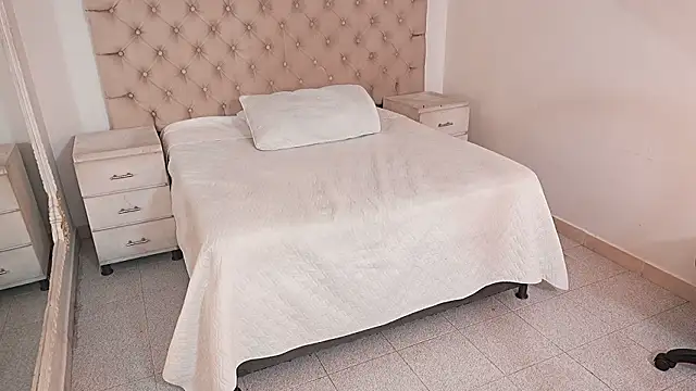 JhoanLeandro live sex cam