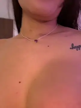 MichelleFerry_'s cam snapshot